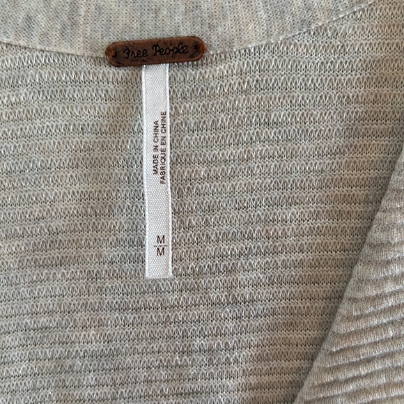 Free People Cream V-Neck Boho Chic Sweater with Fun Bell Sleeves- M - Picture 2 of 4